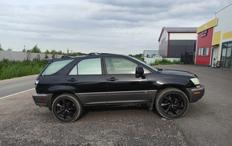Lexus RX IV рестайлинг, 2001 год, 1 100 000 рублей, 2 фотография