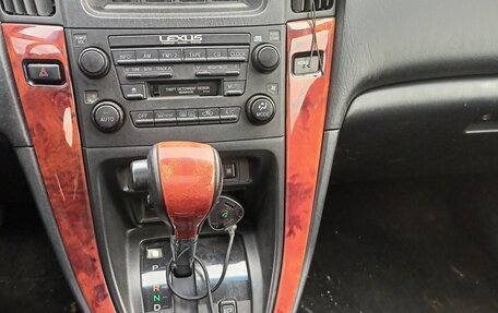 Lexus RX IV рестайлинг, 2001 год, 1 100 000 рублей, 29 фотография