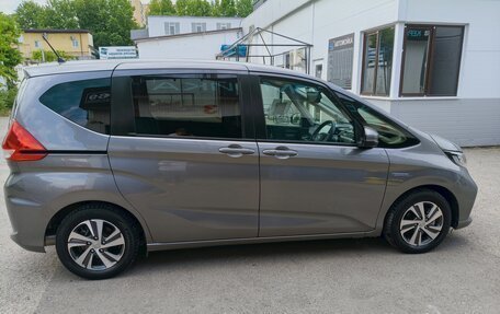 Honda Freed II, 2020 год, 1 850 000 рублей, 8 фотография