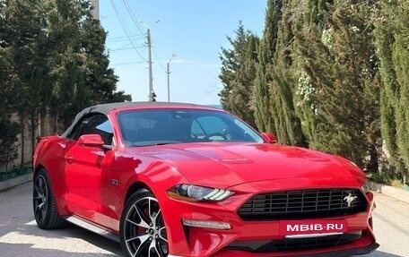 Ford Mustang VI рестайлинг, 2022 год, 4 300 000 рублей, 2 фотография