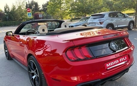 Ford Mustang VI рестайлинг, 2022 год, 4 300 000 рублей, 15 фотография
