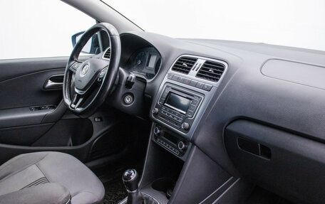 Volkswagen Polo VI (EU Market), 2017 год, 940 000 рублей, 11 фотография