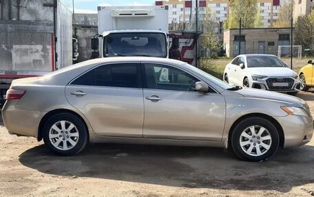 Toyota Camry, 2008 год, 670 000 рублей, 3 фотография