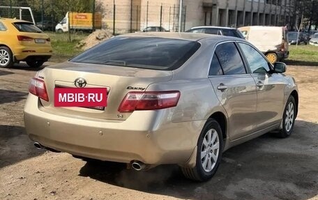 Toyota Camry, 2008 год, 670 000 рублей, 2 фотография
