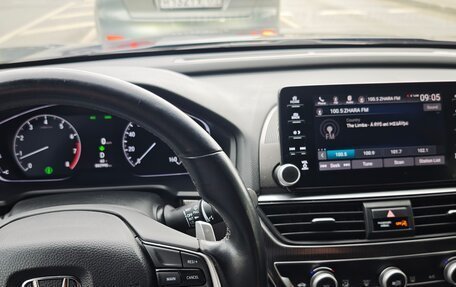 Honda Accord IX рестайлинг, 2018 год, 2 000 000 рублей, 3 фотография