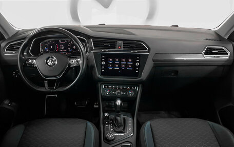 Volkswagen Tiguan II, 2020 год, 2 498 000 рублей, 9 фотография
