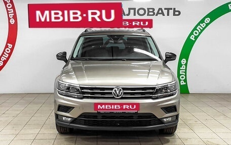 Volkswagen Tiguan II, 2020 год, 2 498 000 рублей, 3 фотография
