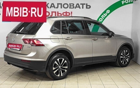 Volkswagen Tiguan II, 2020 год, 2 498 000 рублей, 5 фотография