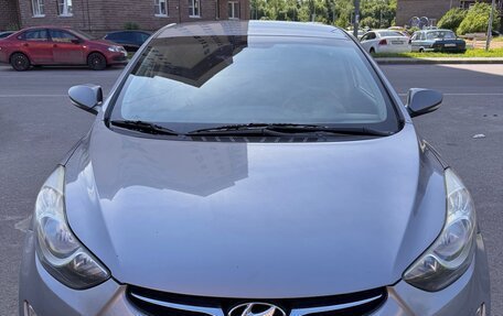 Hyundai Avante, 2011 год, 1 000 000 рублей, 3 фотография