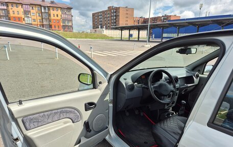Renault Logan I, 2005 год, 420 000 рублей, 11 фотография