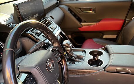 Toyota Land Cruiser, 2022 год, 12 400 000 рублей, 5 фотография