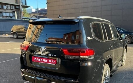 Toyota Land Cruiser, 2022 год, 12 400 000 рублей, 3 фотография