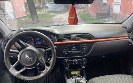 KIA Rio IV, 2018 год, 870 000 рублей, 6 фотография