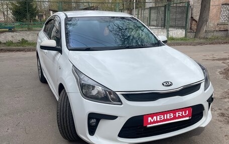 KIA Rio IV, 2018 год, 870 000 рублей, 9 фотография