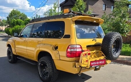 Toyota Land Cruiser 100 рестайлинг 2, 1998 год, 5 500 000 рублей, 3 фотография