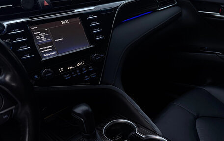 Toyota Camry, 2019 год, 2 590 000 рублей, 9 фотография