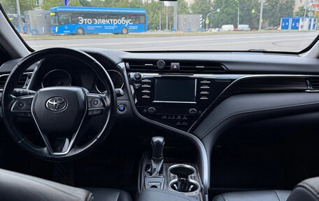 Toyota Camry, 2019 год, 2 590 000 рублей, 8 фотография