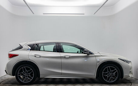 Infiniti Q30, 2017 год, 2 240 000 рублей, 7 фотография