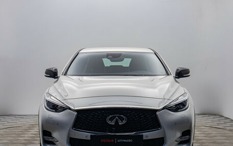 Infiniti Q30, 2017 год, 2 240 000 рублей, 9 фотография