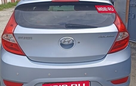Hyundai Solaris II рестайлинг, 2011 год, 750 000 рублей, 4 фотография