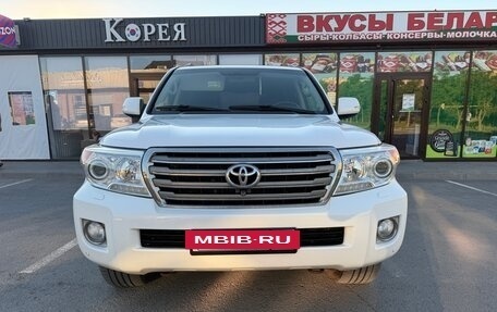 Toyota Land Cruiser 200, 2013 год, 3 950 000 рублей, 2 фотография
