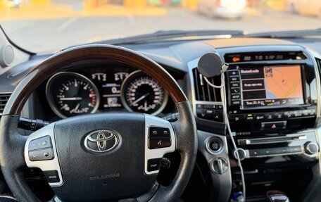 Toyota Land Cruiser 200, 2013 год, 3 950 000 рублей, 18 фотография