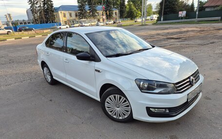 Volkswagen Polo VI (EU Market), 2017 год, 990 000 рублей, 2 фотография