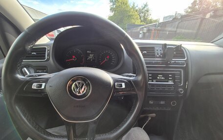 Volkswagen Polo VI (EU Market), 2017 год, 990 000 рублей, 7 фотография