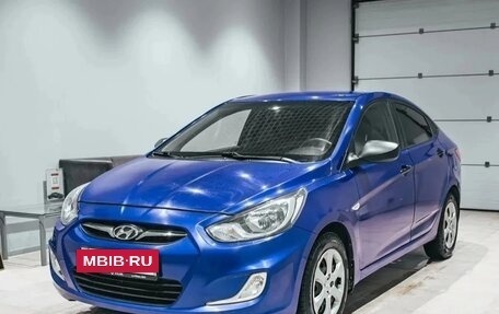 Hyundai Solaris II рестайлинг, 2012 год, 820 000 рублей, 3 фотография