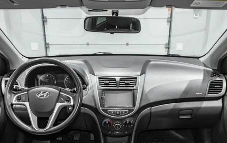 Hyundai Solaris II рестайлинг, 2012 год, 820 000 рублей, 12 фотография
