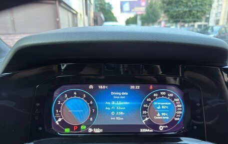 Volkswagen Golf VIII, 2020 год, 2 500 000 рублей, 17 фотография