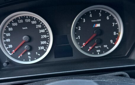 BMW M5, 2005 год, 2 600 000 рублей, 11 фотография