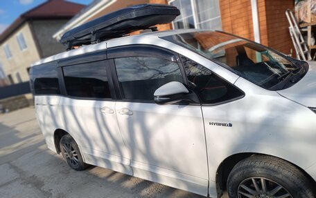 Toyota Voxy III, 2016 год, 1 600 000 рублей, 5 фотография