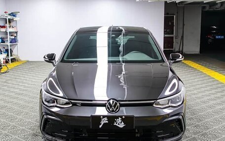 Volkswagen Golf VIII, 2022 год, 1 640 004 рублей, 2 фотография