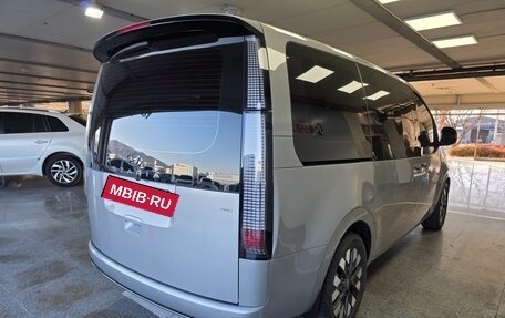 Hyundai Staria, 2024 год, 5 770 000 рублей, 3 фотография