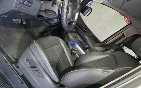 Hyundai Staria, 2024 год, 5 770 000 рублей, 7 фотография