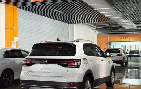 Volkswagen T-Cross I, 2021 год, 1 335 000 рублей, 6 фотография