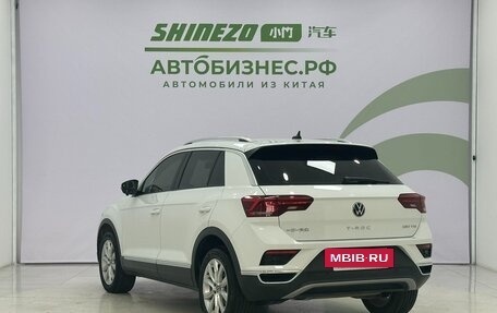 Volkswagen T-Roc I, 2021 год, 1 770 000 рублей, 5 фотография