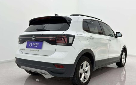 Volkswagen T-Cross I, 2021 год, 1 258 000 рублей, 6 фотография