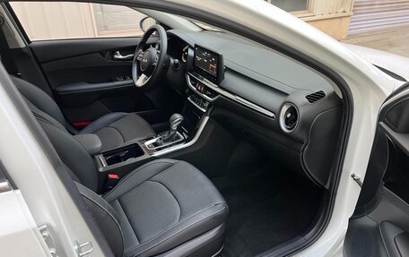 KIA K3, 2021 год, 1 640 000 рублей, 8 фотография