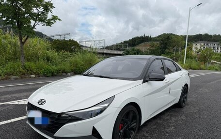 Hyundai Elantra, 2022 год, 1 300 000 рублей, 1 фотография