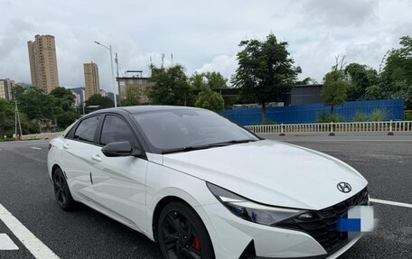 Hyundai Elantra, 2022 год, 1 300 000 рублей, 3 фотография