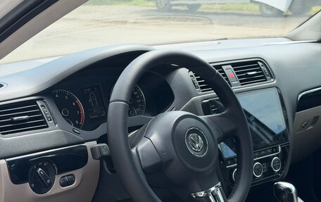Volkswagen Jetta VI, 2012 год, 1 120 000 рублей, 25 фотография