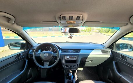 Skoda Rapid I, 2015 год, 1 100 000 рублей, 10 фотография