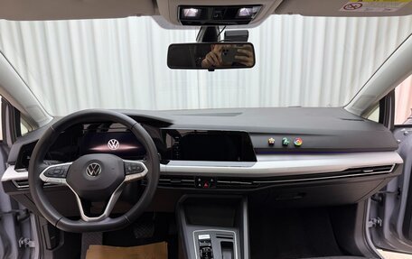 Volkswagen Golf VIII, 2021 год, 2 004 700 рублей, 10 фотография