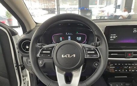 KIA K3, 2023 год, 1 599 000 рублей, 7 фотография