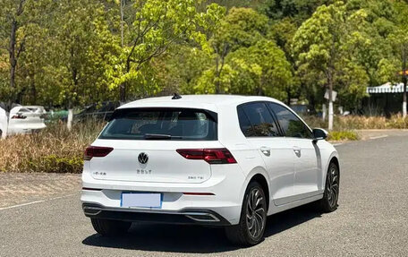 Volkswagen Golf VIII, 2023 год, 1 998 000 рублей, 4 фотография