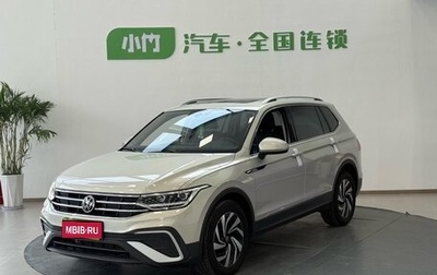 Volkswagen Tiguan II, 2023 год, 2 460 000 рублей, 1 фотография