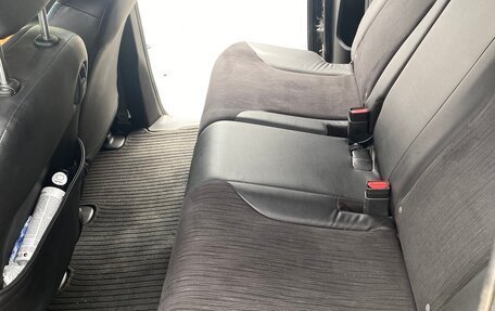 Honda Freed I, 2012 год, 1 050 000 рублей, 27 фотография