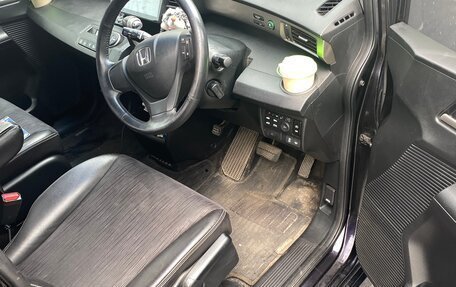 Honda Freed I, 2012 год, 1 050 000 рублей, 24 фотография